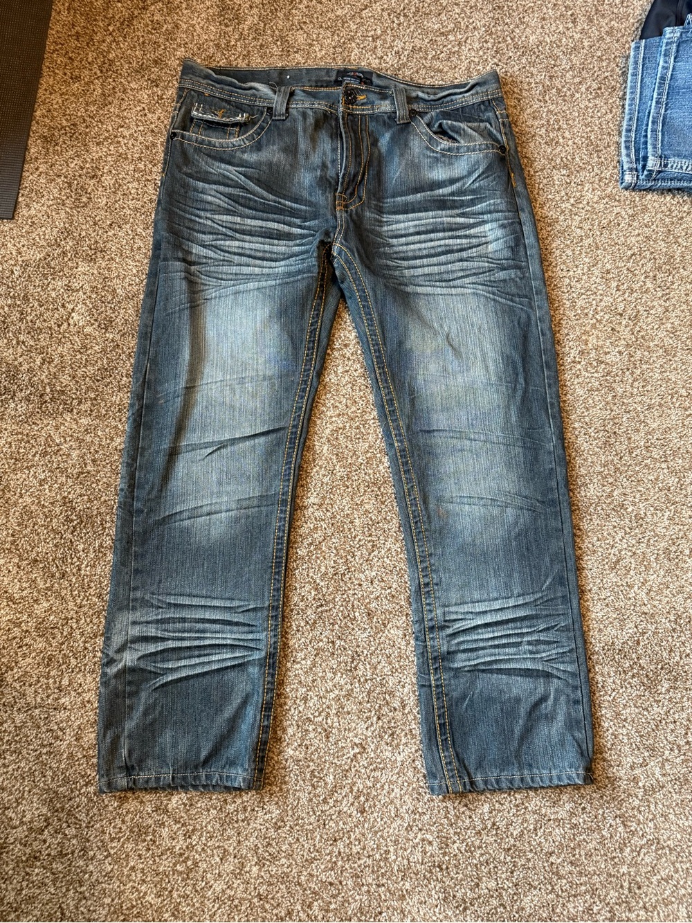 Men's Straight Jeans in Light Blue Washed Denim size 36x30